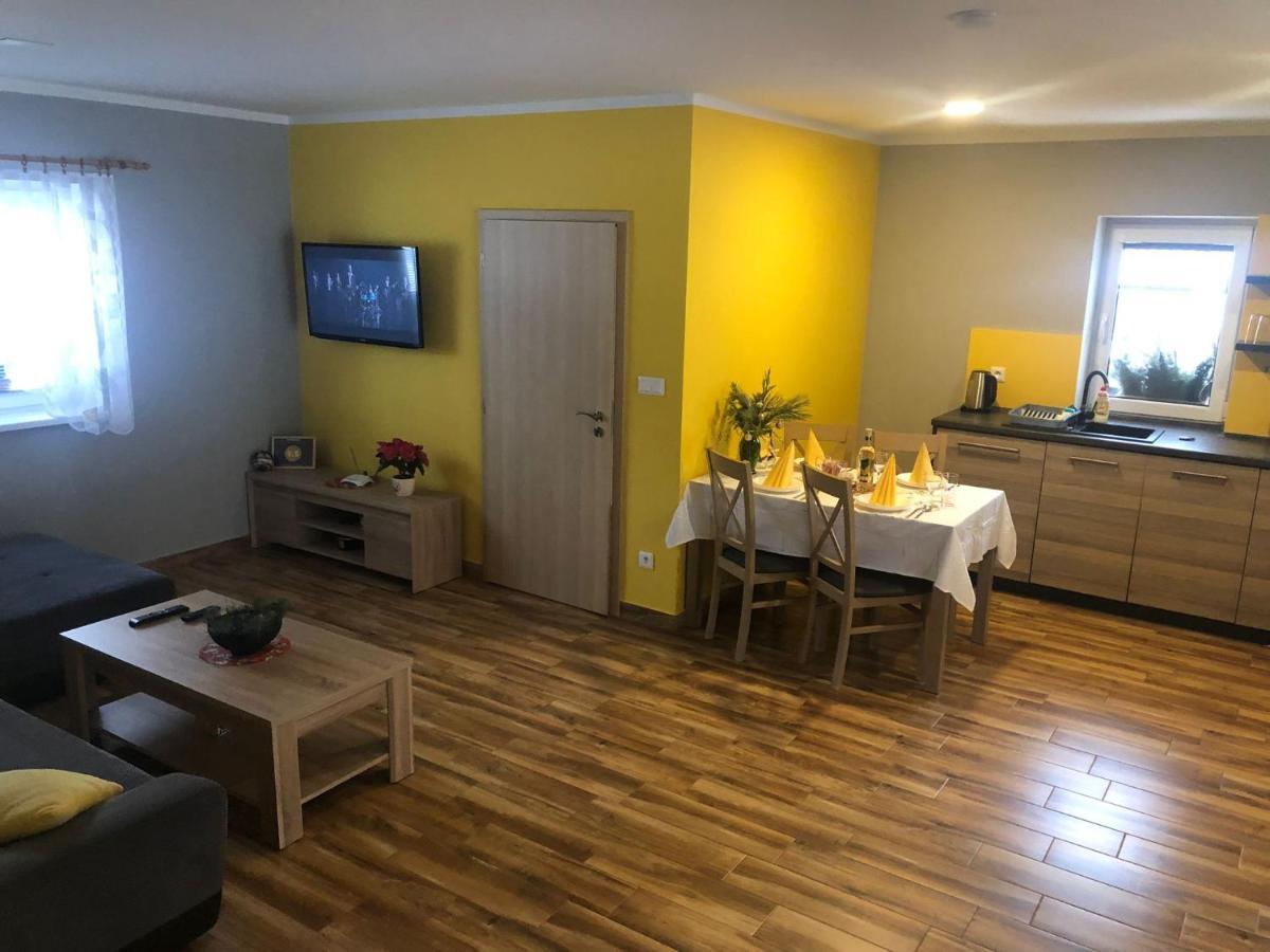 Apartman Lomnanka Dolni Lomna Exterior photo